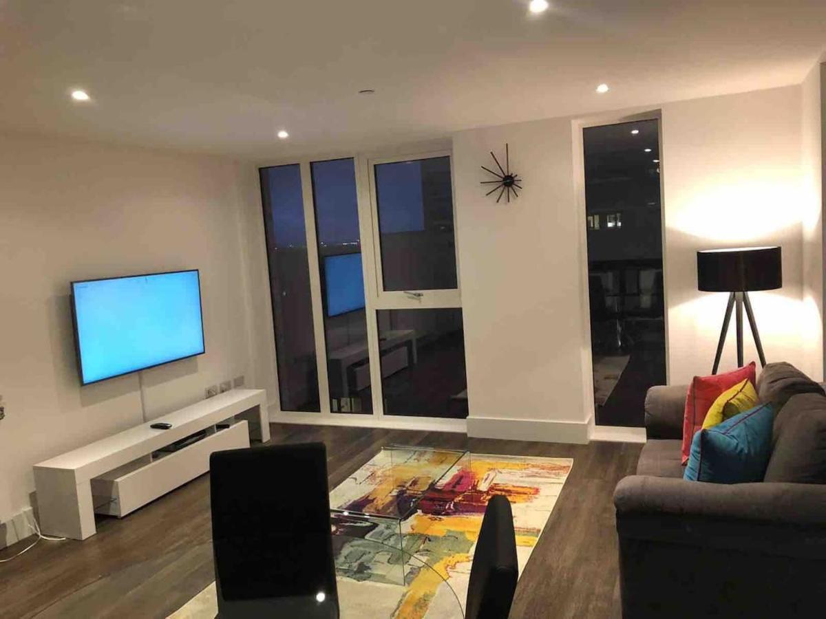 High View Two Bedroom Apartment In Woolwich Londres Exterior foto