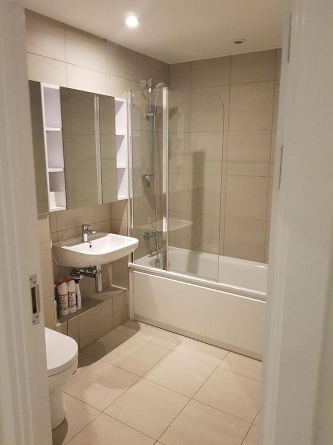 High View Two Bedroom Apartment In Woolwich Londres Exterior foto