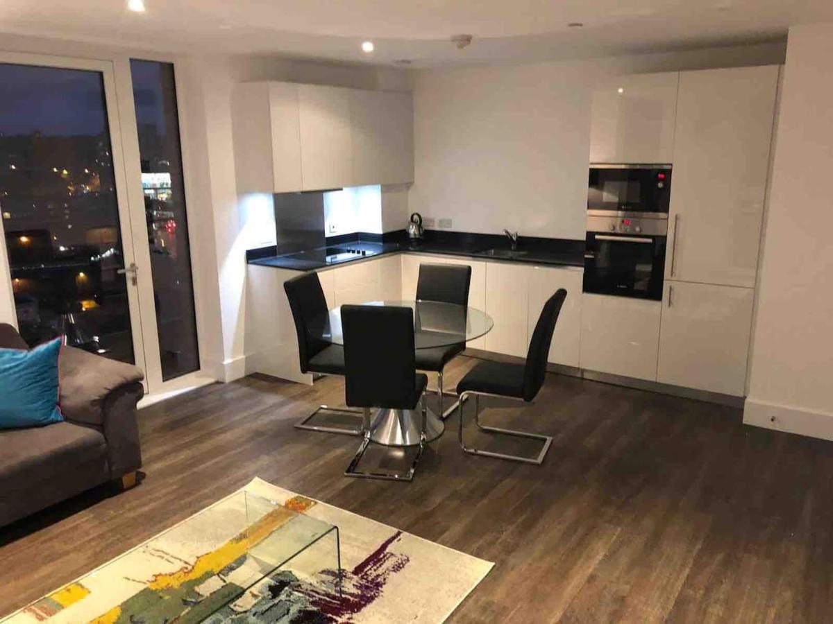 High View Two Bedroom Apartment In Woolwich Londres Exterior foto