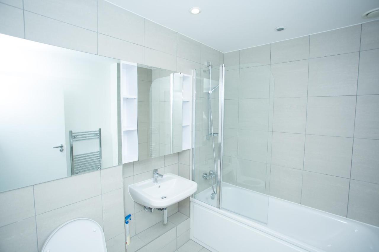 High View Two Bedroom Apartment In Woolwich Londres Exterior foto