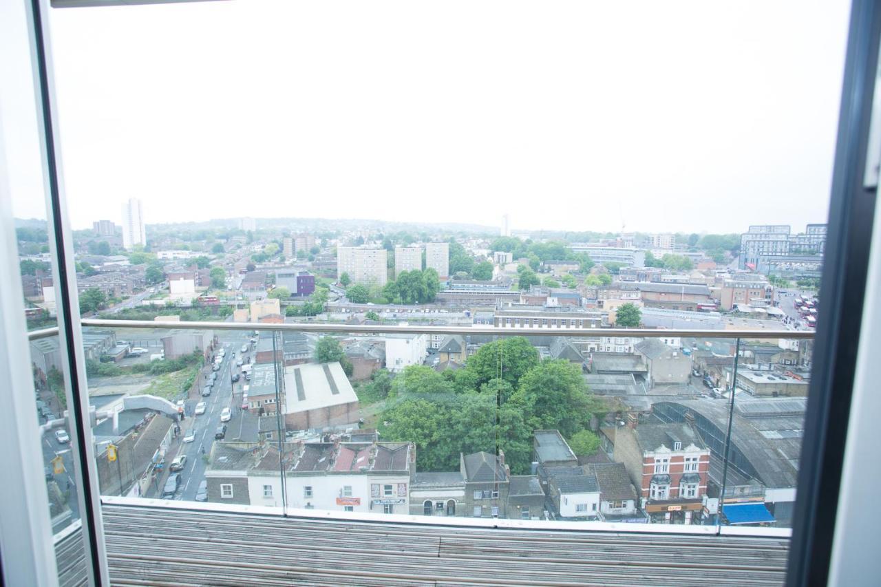 High View Two Bedroom Apartment In Woolwich Londres Exterior foto